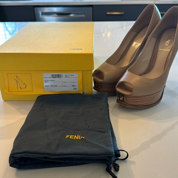 Fendi Women’s platform heels-36.5 - Picture 1 of 11